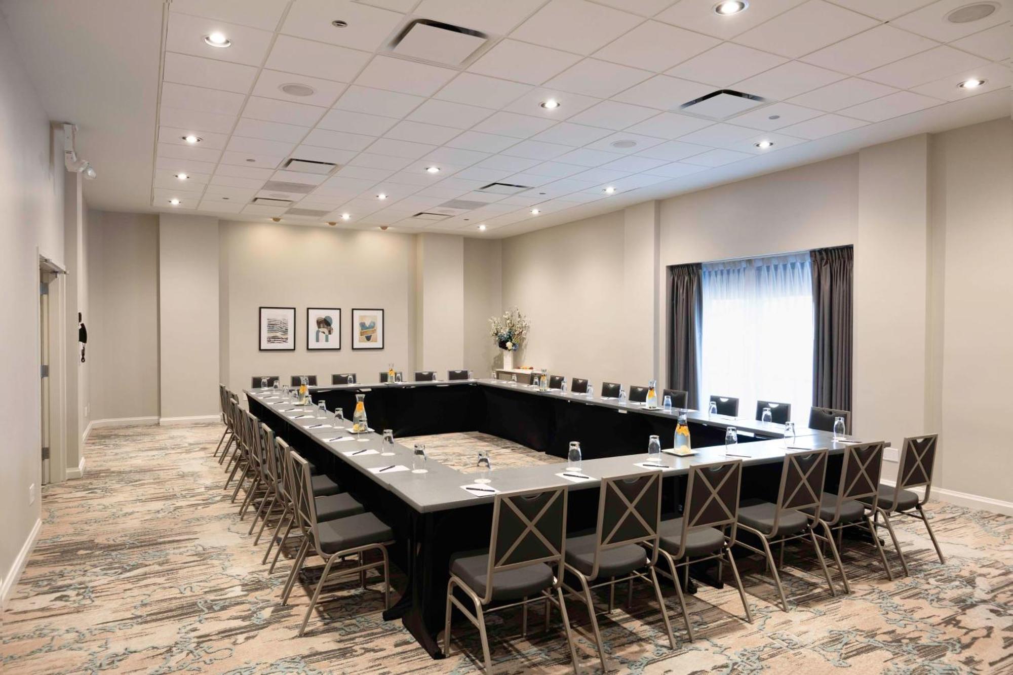 Doubletree By Hilton Hotel And Conference Center Chicago North Shore Skokie Zewnętrze zdjęcie