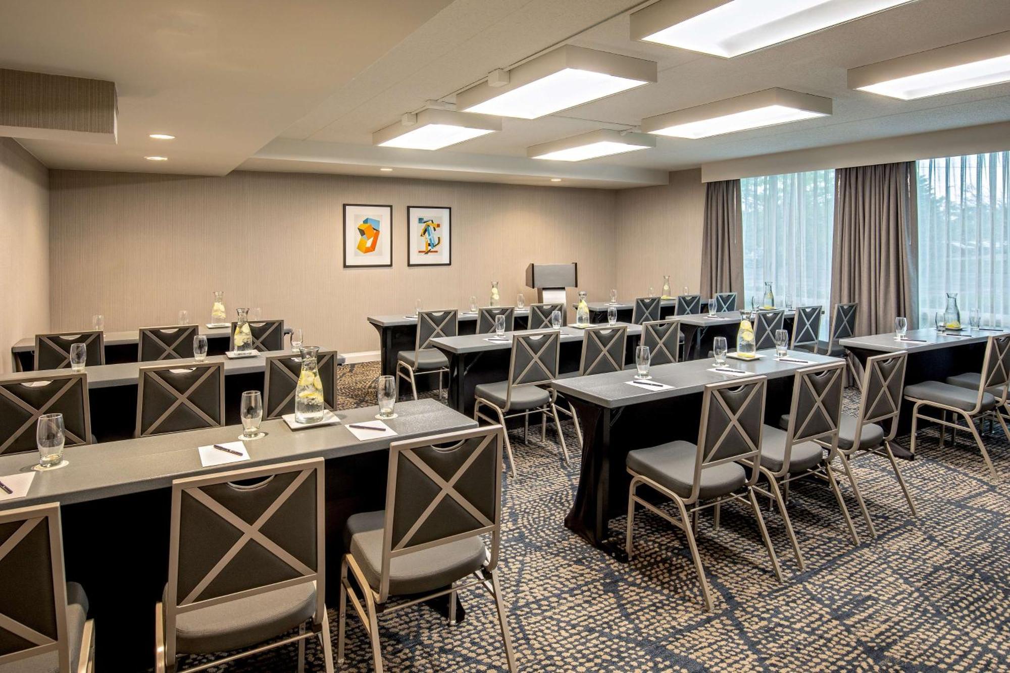 Doubletree By Hilton Hotel And Conference Center Chicago North Shore Skokie Zewnętrze zdjęcie