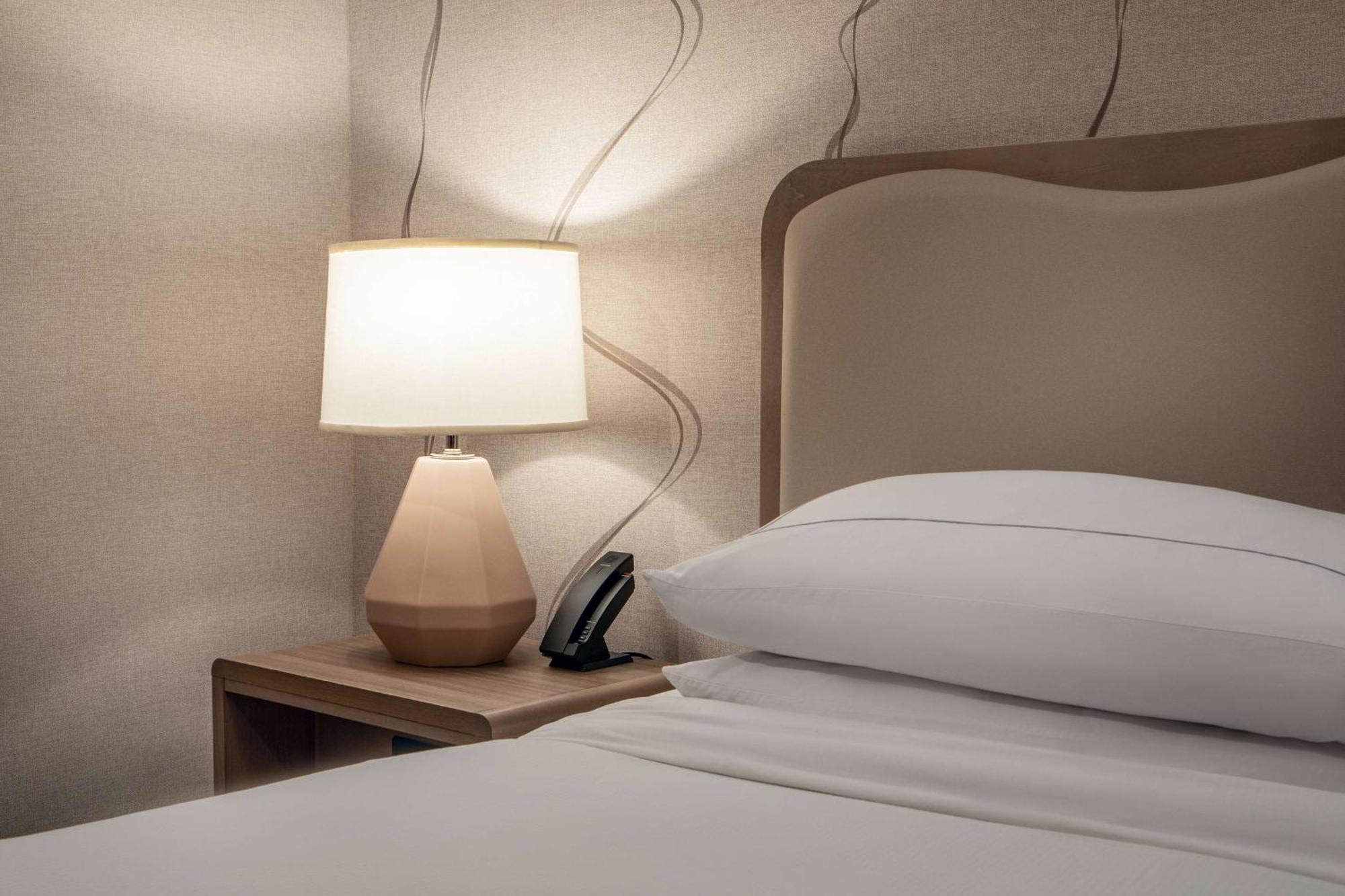 Doubletree By Hilton Hotel And Conference Center Chicago North Shore Skokie Zewnętrze zdjęcie