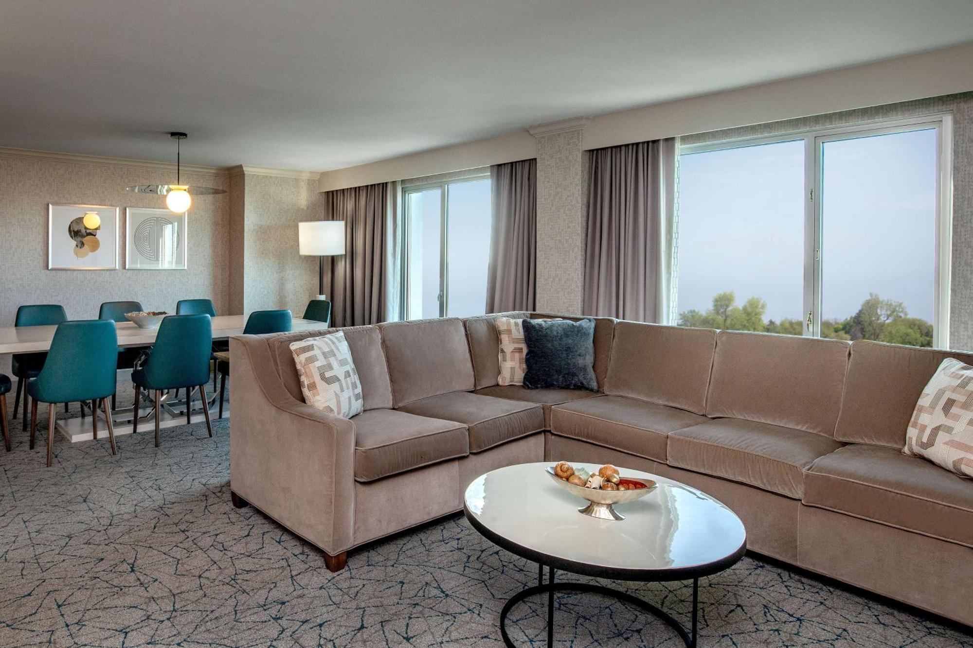 Doubletree By Hilton Hotel And Conference Center Chicago North Shore Skokie Zewnętrze zdjęcie